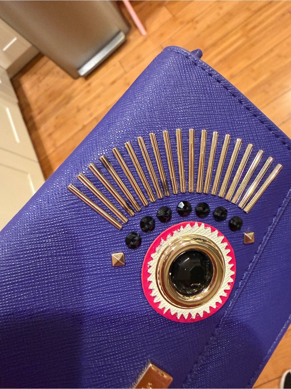 🔴Kate Spade Monster Liana wallet featuring playful beaded eyes 🔴 - Picture 2 of 12